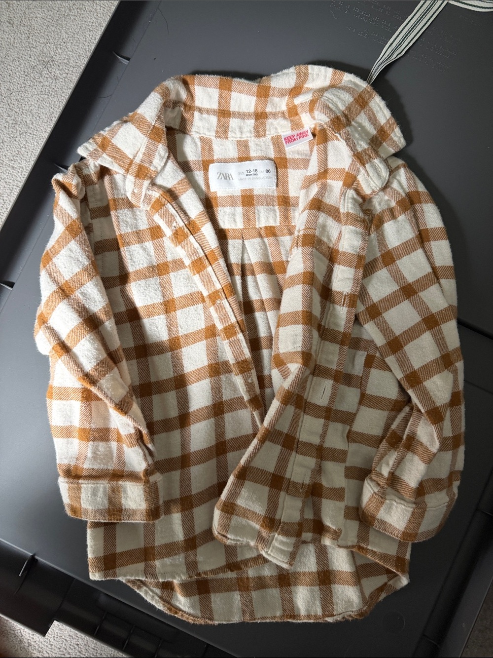 Zara Kids White and Tan Flannel